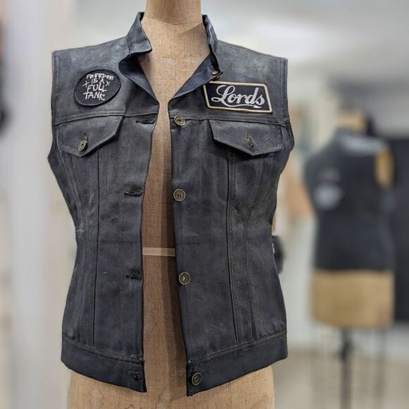 Lords Of Gastown Waxed Canvas Vest - Picture 10 of 10